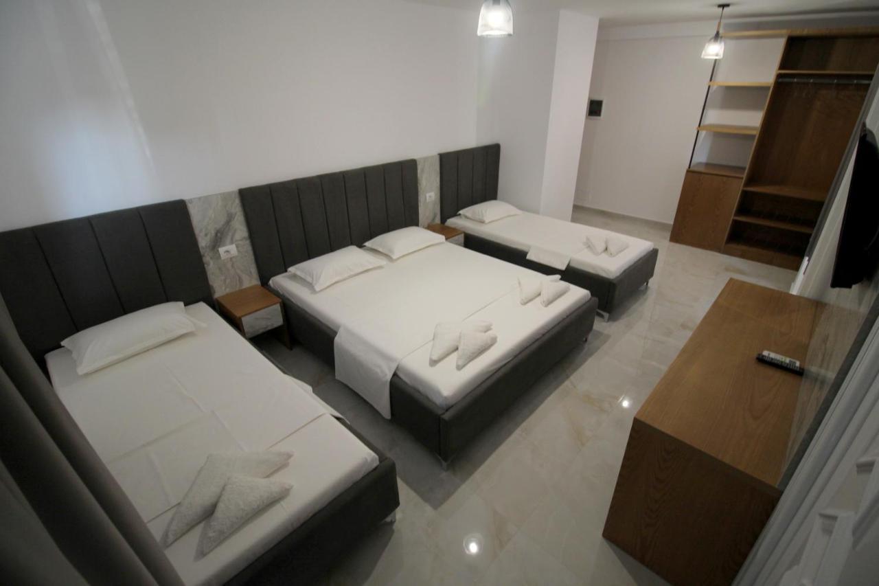 Hotel Four Islands Ksamil Buitenkant foto