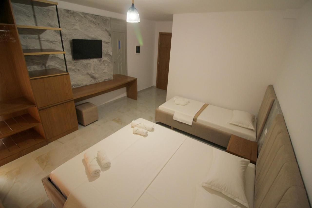 Hotel Four Islands Ksamil Buitenkant foto