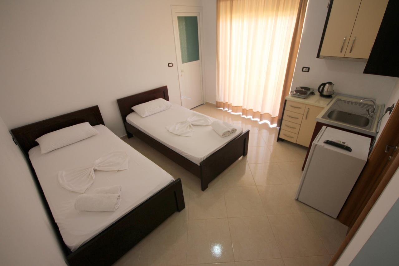 Hotel Four Islands Ksamil Buitenkant foto