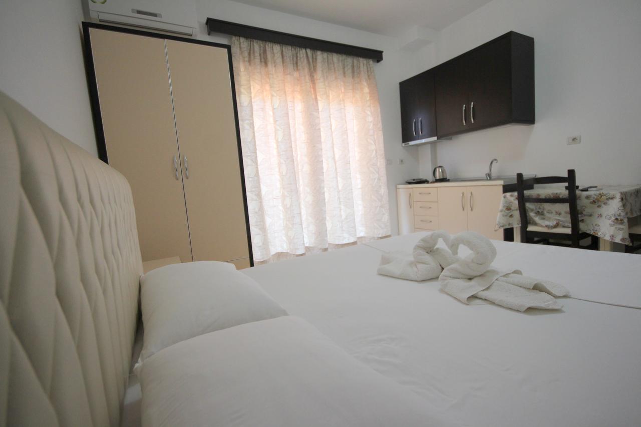 Hotel Four Islands Ksamil Buitenkant foto